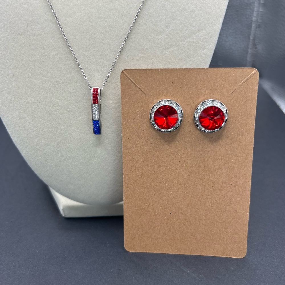 July 4th here we come! Red,white & blue silver plated necklace/earrings.